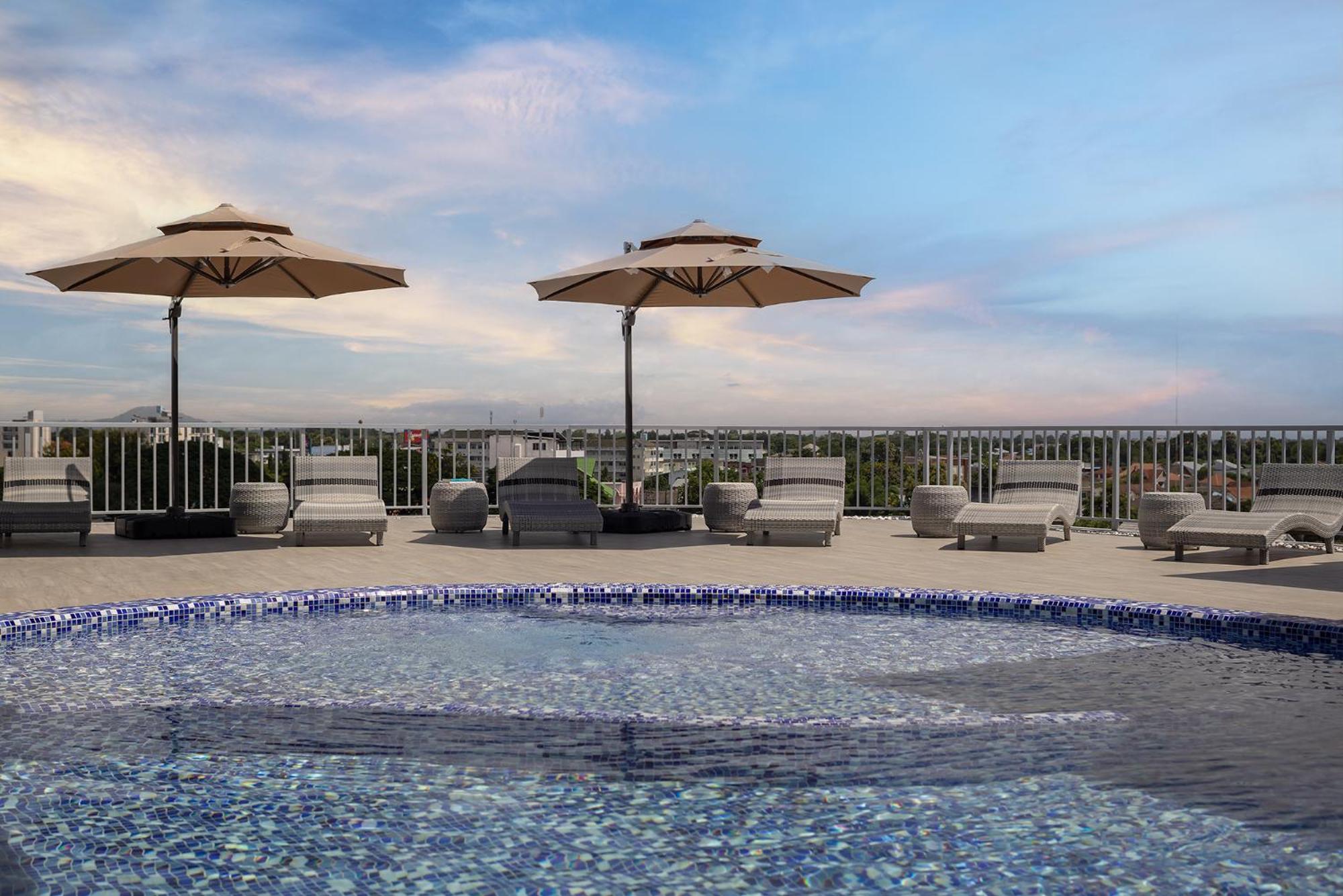 Hotel Selene Chiang Rai - Sha Certified Exterior photo